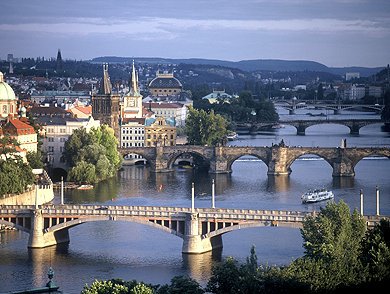 Praga - belleza de puentes
